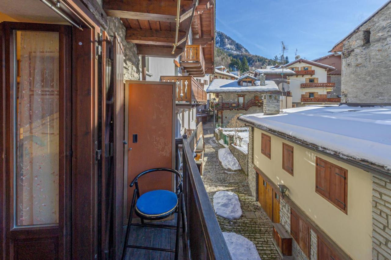 Appartamento Claire - Relax Con Splendida Vista - Cour 0081 Courmayeur Exterior photo