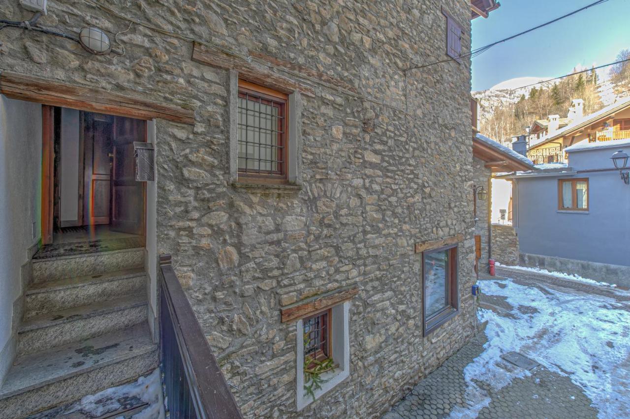 Appartamento Claire - Relax Con Splendida Vista - Cour 0081 Courmayeur Exterior photo